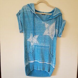 Joe Boxes faded blue w stars hooded top sz M